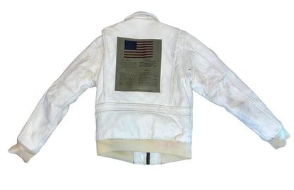 Chamarra COCKPIT USA de piel color blanca aviador talla m